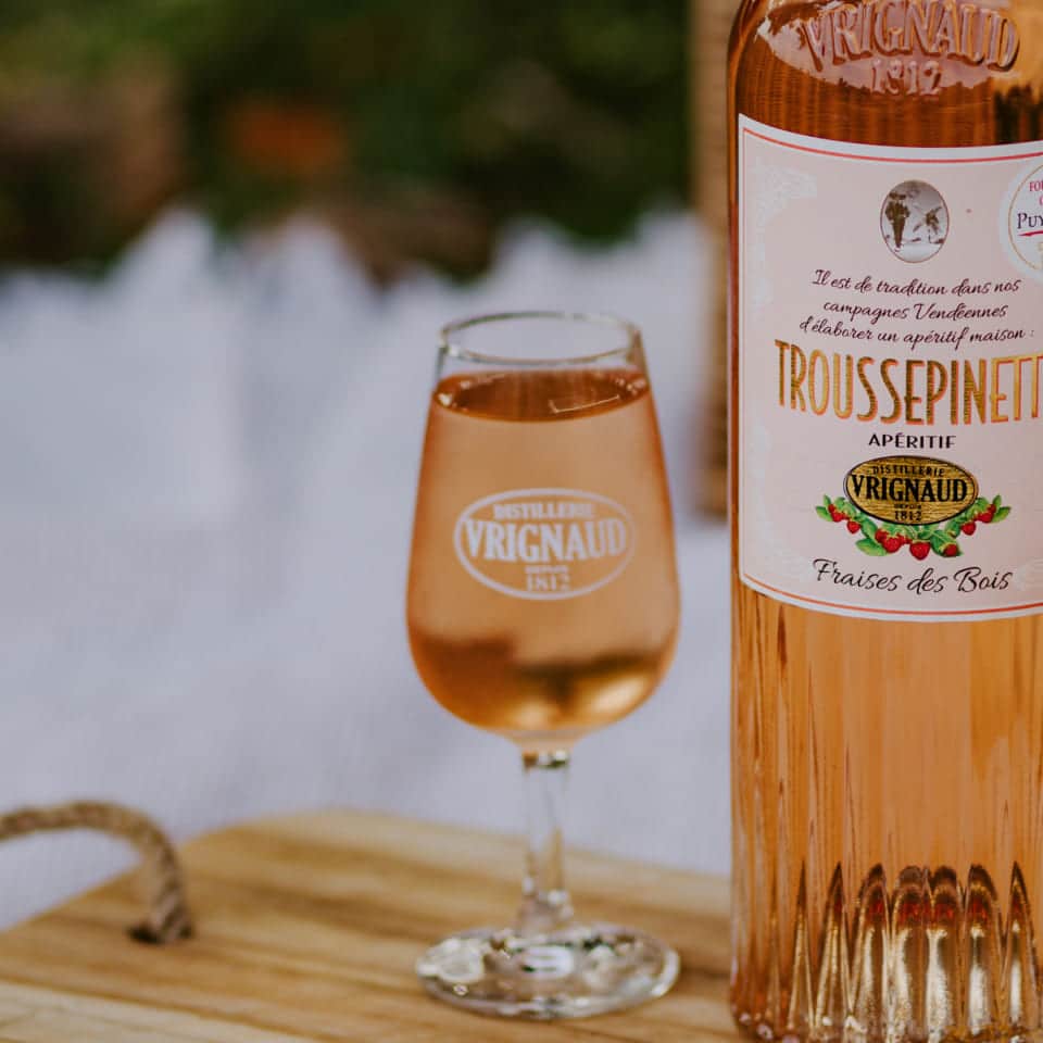 Trouspinette-fraisesdesbois-Vrignaud-Distillerie-apéritif-02